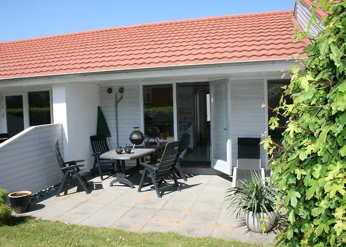 Semesterbostad Aero Marina